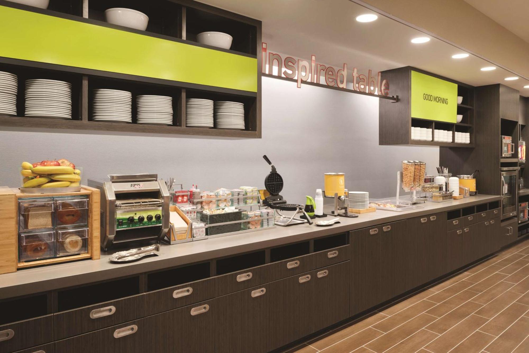 Hotel Home2 By Hilton Iowa Coralville